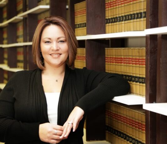 Top 5 Mesothelioma Lawyers in Midtown Manhattan (2025 Rankings) Experienced mesothelioma attorney in Midtown Manhattan consulting client